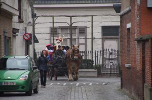 Komt de Sint weer in een paardenrijtuig? Wie komt zal zien.